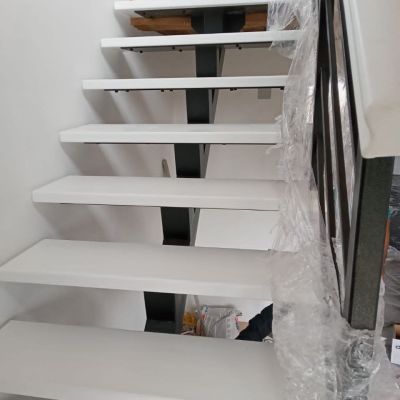 Бетонная лестница в частном доме: что должен знать заказчик